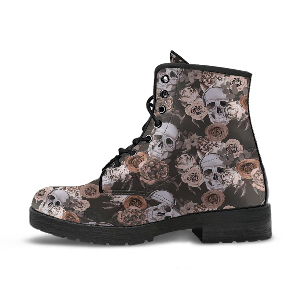 Womens Skull Boots, Womens Black Boot, Sugar Skulls, Handcrafted Shoes, snow Boots Women