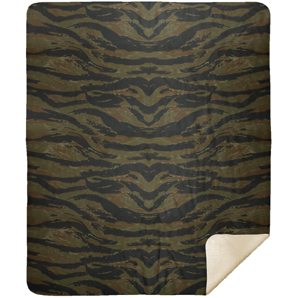 Tigerstripe Camouflage Tiger Stripe Camo Pattern July 4 Fathers Day Birthday Christmas Fleece Sherpa Blanket Bed Throw Tapestry Wall Hanging (Tigerstripe Camo, 50x60, 60x80 inches White) - MSHM Premium Mink Sherpa Blanket 50x60