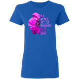 In A World Full of Grandmas Be A Gigi Anemone Sunflower Shirt T-Shirt Women