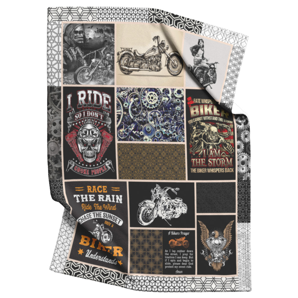 Motorcycle Biker Quilt 2612, King - All Season Quilts