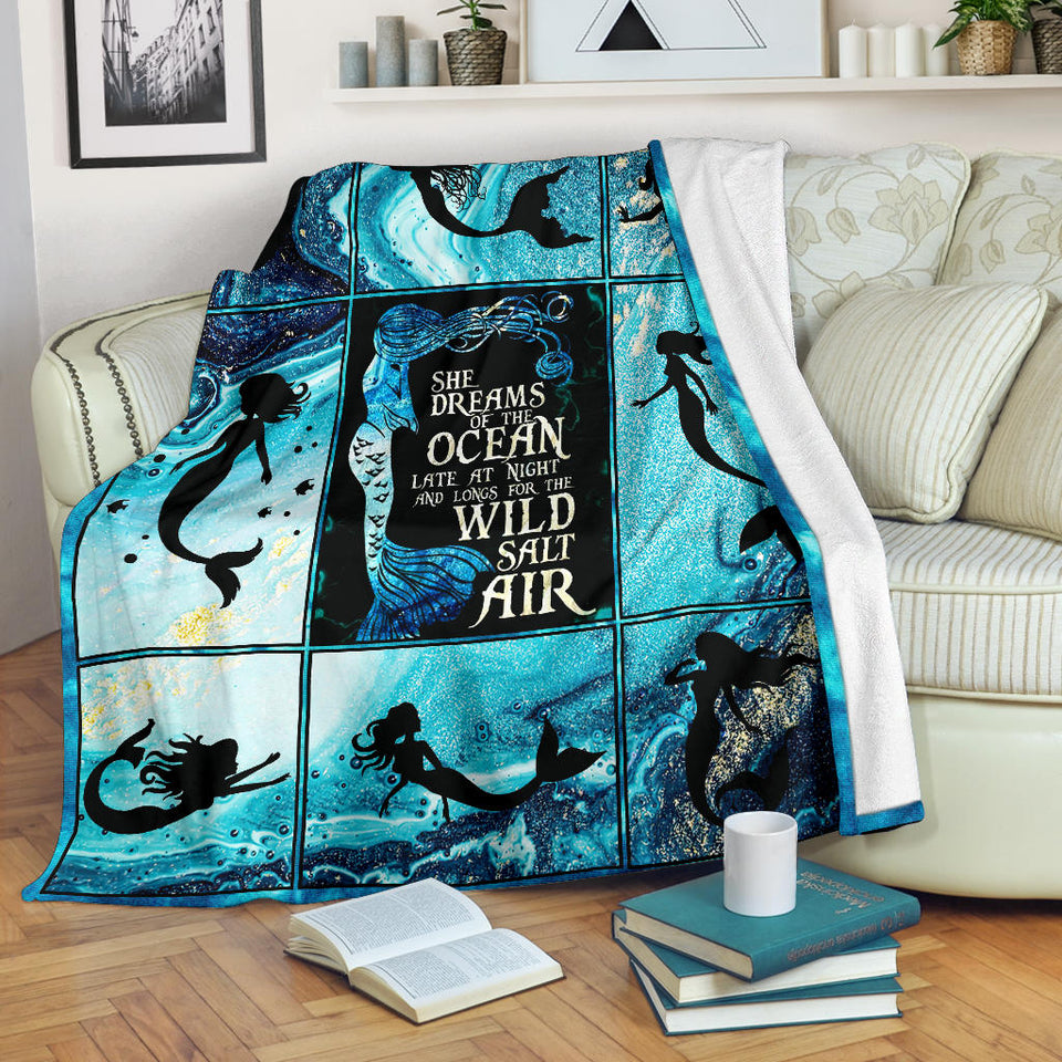 Mermaid Blanket She dreams of the ocean blanket