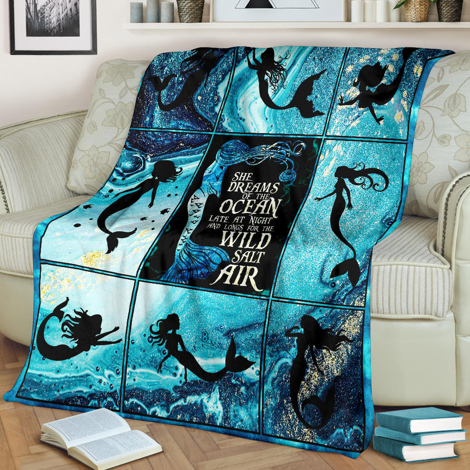 Mermaid Blanket She dreams of the ocean blanket