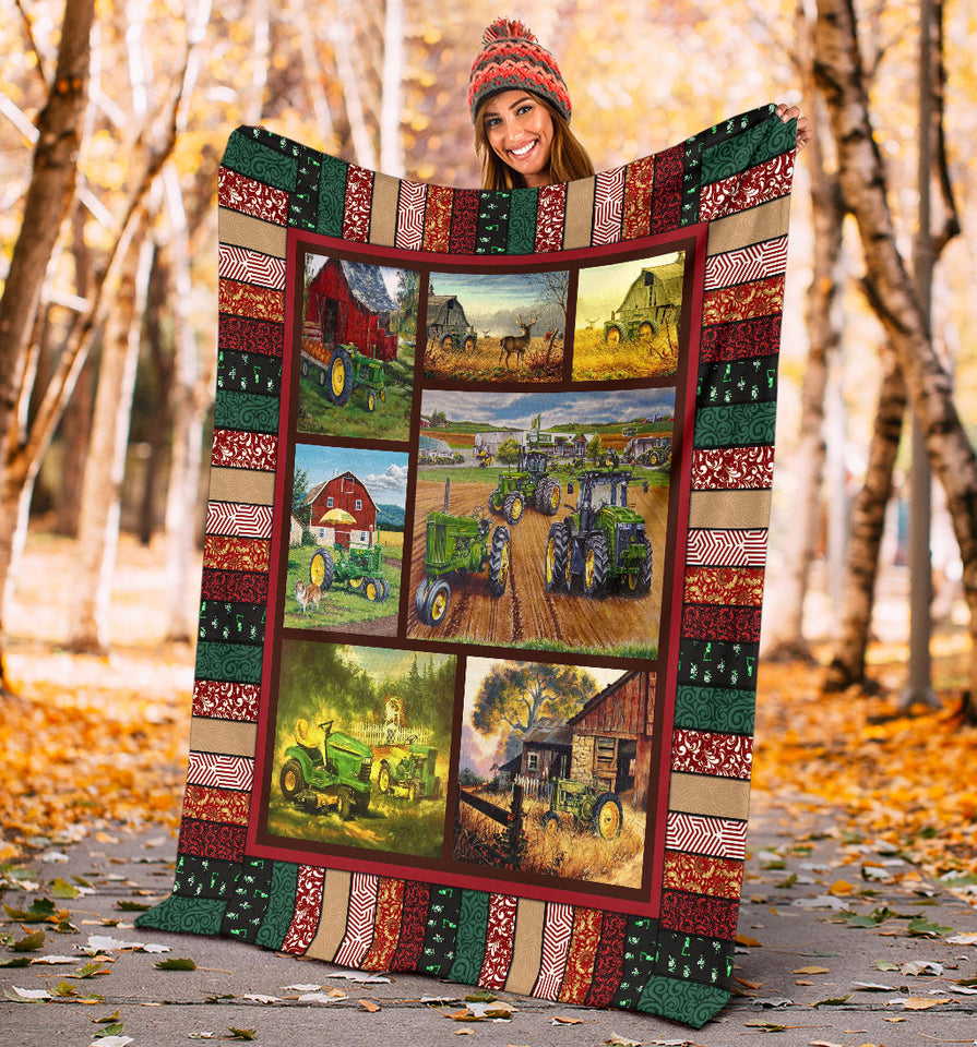 TRACTOR Blanket