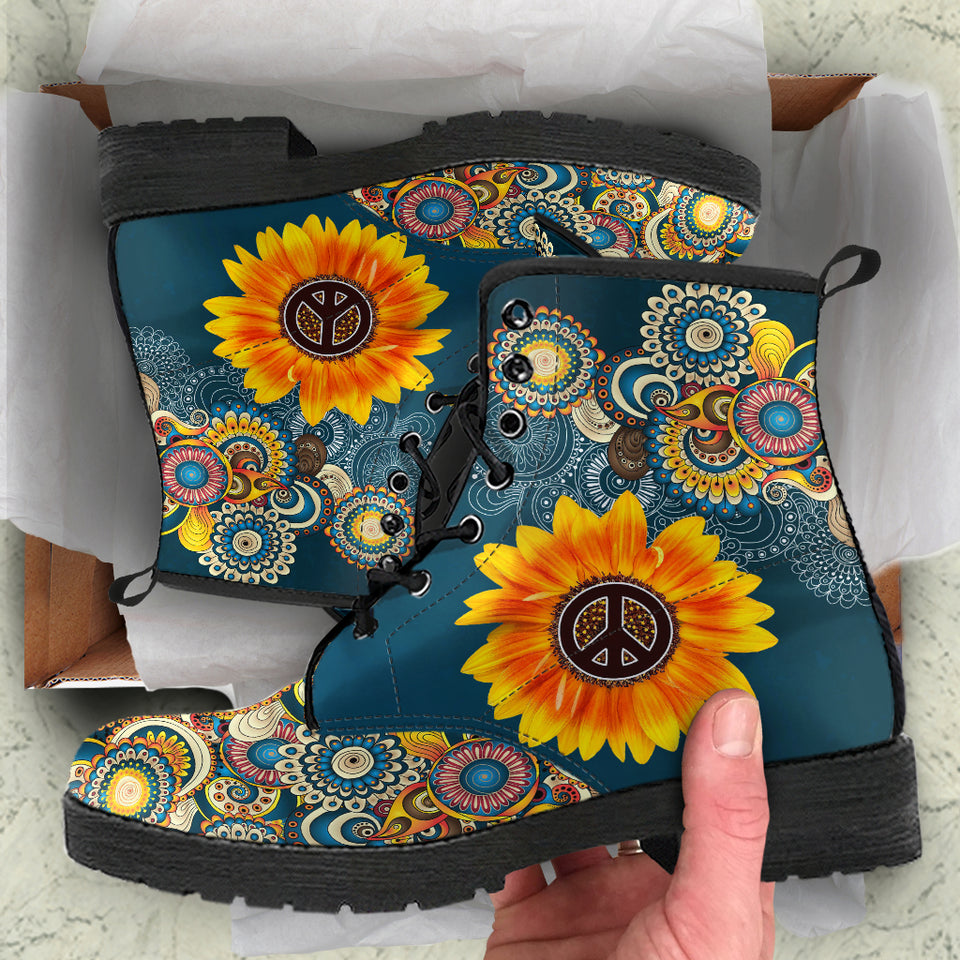 Manadala Peace Sign, Purple Black, Women's Boots, Vegan Leather, Combat Style Boots, Black Pink, 1960's 1970's, Hippie Gyspy Fairy - up lai