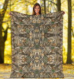 Realtree Hunting Camouflage Deer Hunter Camo Pattern