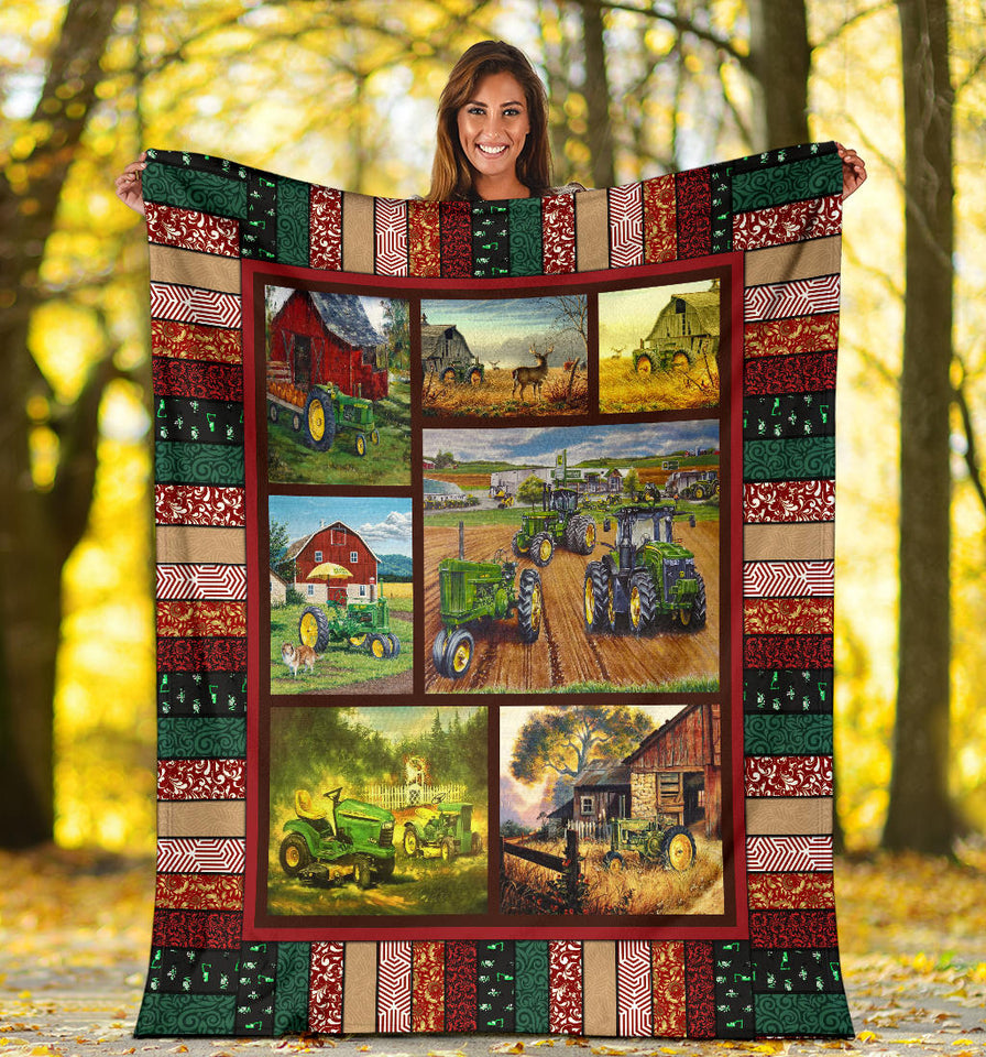 TRACTOR Blanket