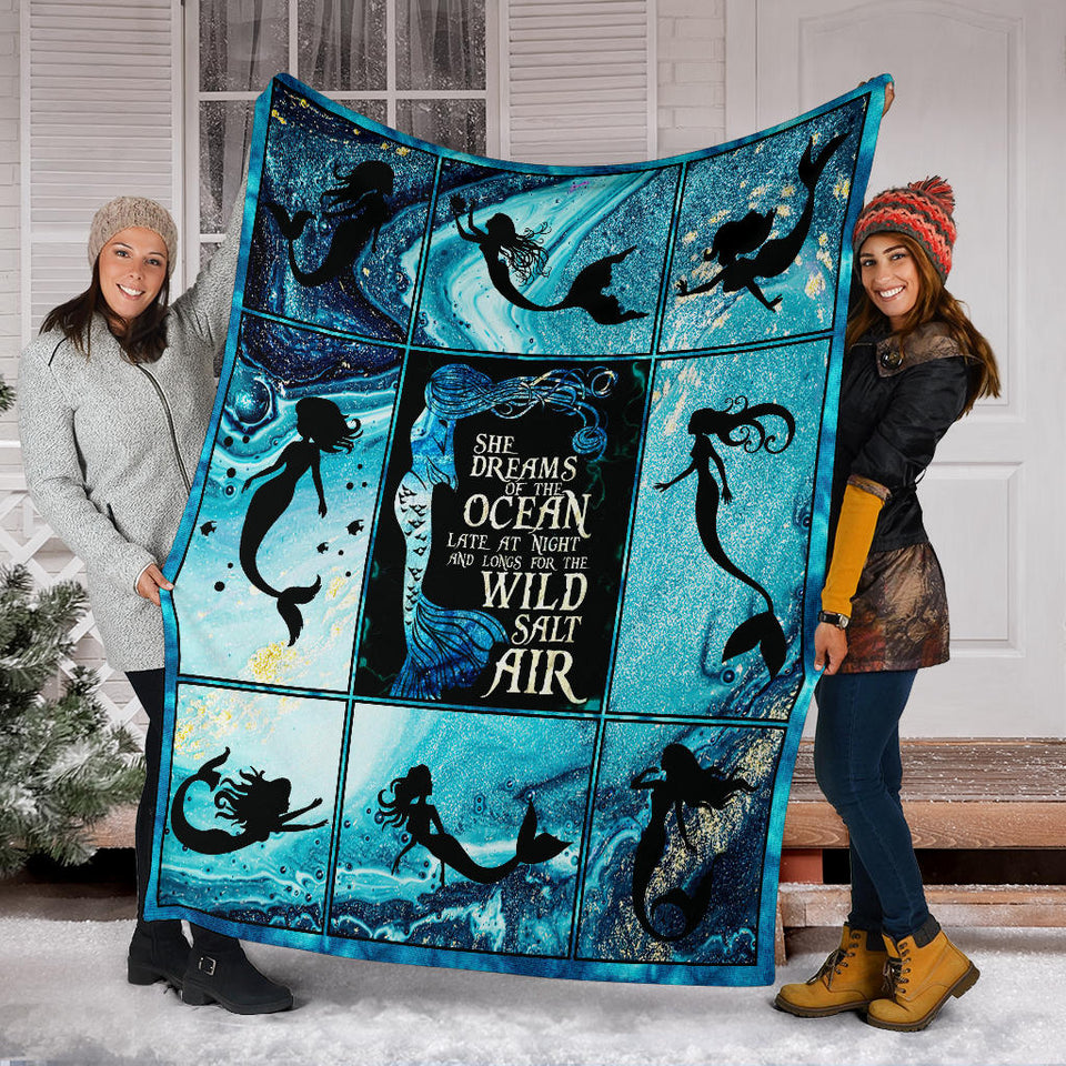 Mermaid Blanket She dreams of the ocean blanket