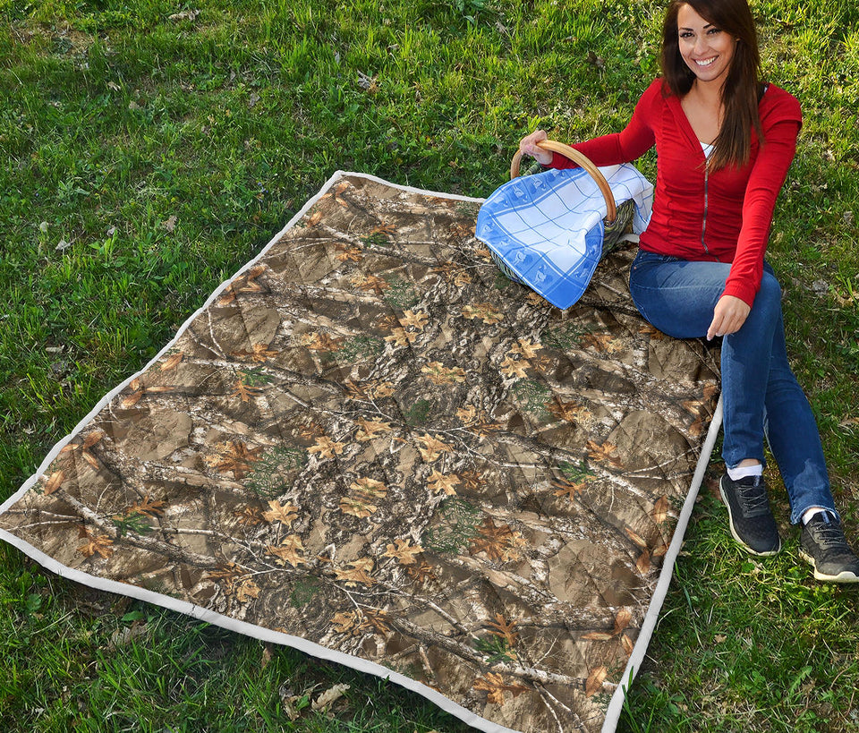 Realtree Hunting Camouflage Deer Hunter Camo Pattern