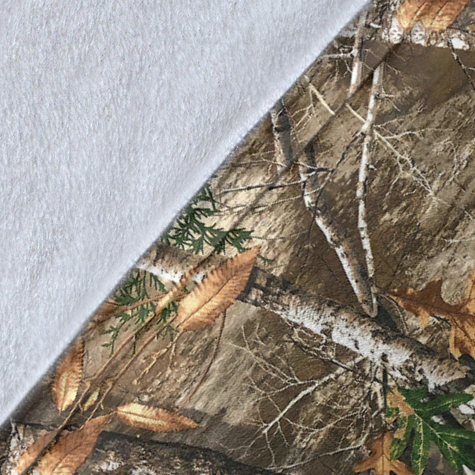 Realtree Hunting Camouflage Deer Hunter Camo Pattern